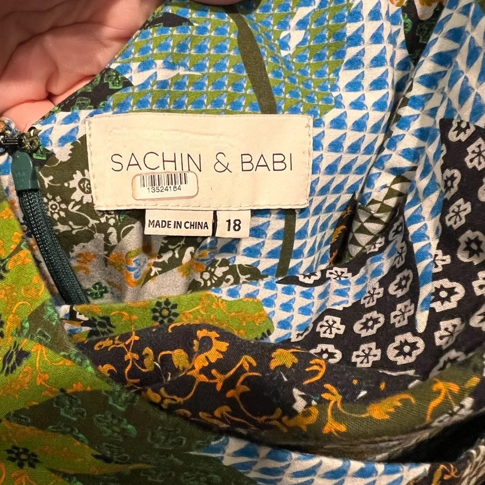 Sachin + Babi Blue Floral Puff Sleeve Midi Dress (No belt!) - Picture 4 of 8